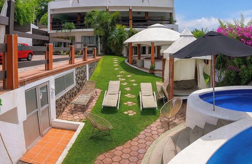 Tequesquitengo House | Escondite Teques / Alberca climatizada, diversión y espacio para grupos