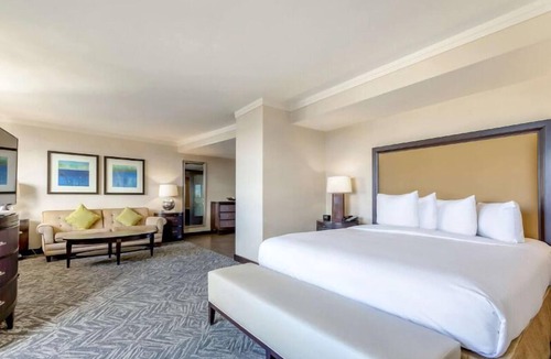 Dupont Circle Hotel | Explore D.C. from a Pet Friendly Room Near Key Attractions - 4 Units