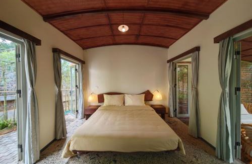 Soc Son Bed & Breakfast | Fifth Season Retreat