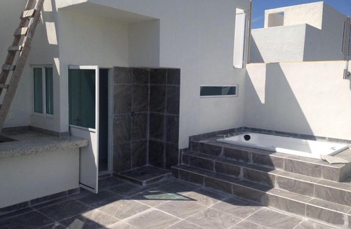 Acapulco de Juarez Municipality House | Frente al mar