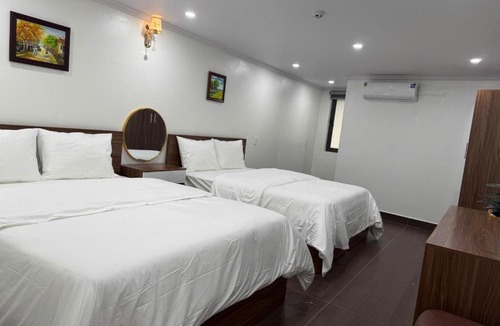 Soc Son House | Galaxy Airport Hotel
