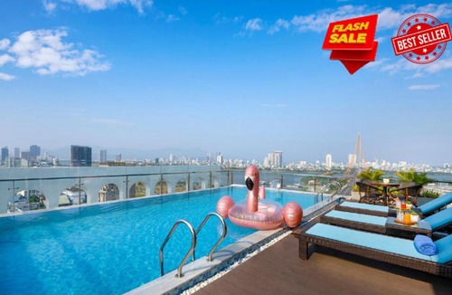 Hai Chau Hotel | Gold Plaza Hotel - Located just 100m from the Walking Street