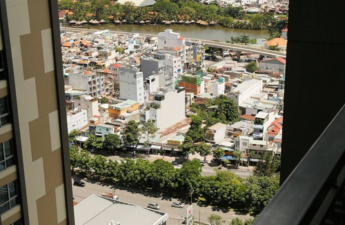 Hang Xanh House | Green Park-view 2BR, Apt in Central Park