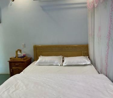 Krong Ana Hotel | Hồ Sen
