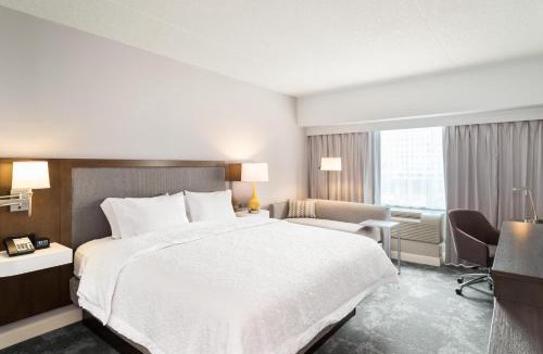 Chinatown Hotel | Hampton Inn Philadelphia Center City-Convention Center