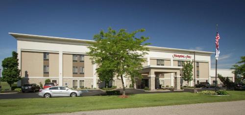 South Haven Hotel | Hampton Inn South Haven
