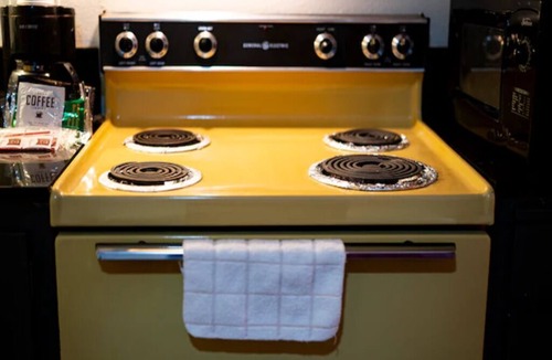 Hermiston Hotel | Hermiston Retreat Ideal for Weekend Getaways near Local & Dining Spots | 2 Rooms