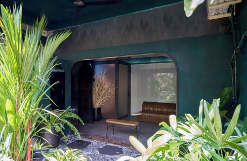 District 1 Apartment | Hidden Bar Styled Studio @ Saigon Alleyway