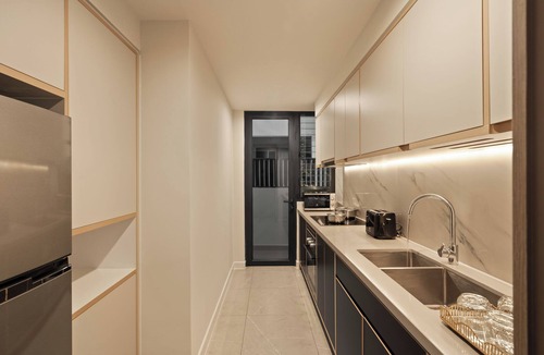 District 1 Condo | Highend 2bedroom Condo in Zenity District 1 with Pool/Gym/Bathtub