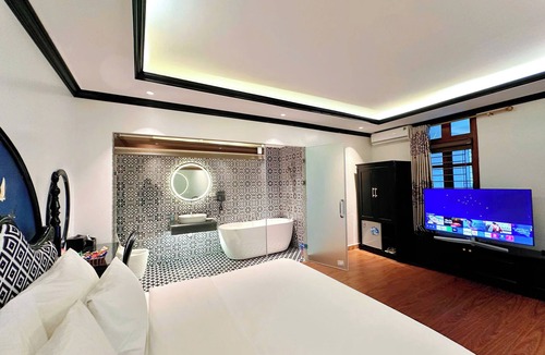 Dich Vong Hotel | Hoang Gia Hotel Cau Giay