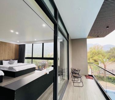 Soc Son House | Hoang Hai Luxury Villa - Venuestay
