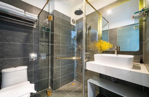 Hang Xanh Hotel | Home Park Hotel Ho Chi Minh