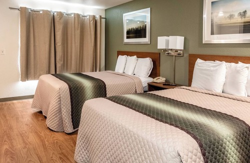 Springfield Hotel | HomeTowne Studios By Red Roof Eugene - Springfield