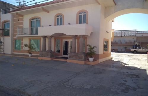 Ciudad Victoria Hotel | Hotel Santander Inn & Suites