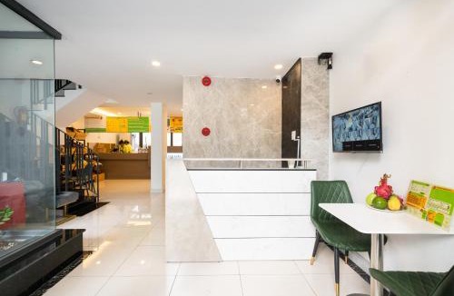 Phuong 8 Hotel | Justay Pink Church
