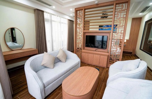 Sam Son Hotel | Khách Sạn Long Thành 1