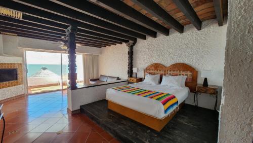 Playas de Rosarito Resort | Las Rocas Resort & Spa