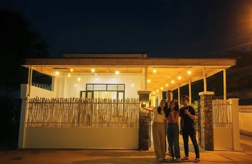 Phan Thiet House | Little Nest Home Phan Thiet (Cozy house in the center, 2 BRs, near Sea w/garden)