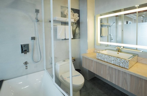 District 3 Hotel | Lotus SaiGon Hotel