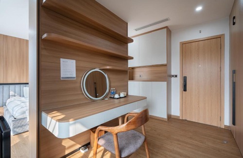 Quang An Hotel | Luxe Paradise Boutique Hotel 275