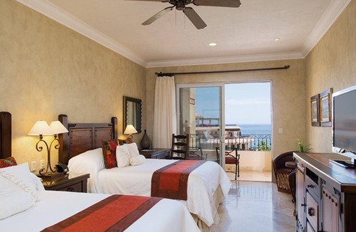Cabo San Lucas Resort | Luxurious 2 Bedroom Condo on El Medano Beach - Villa La Estancia