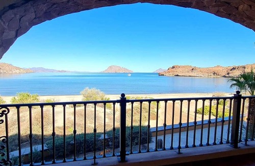 Nopolo Apartment | Luxurious Oceanfront Escape in Loreto’s Natural Paradise