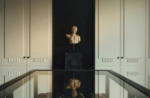 Ben Thanh Hotel | Luxury Ancient Boutique Hotel Saigon - Ben Thanh Market
