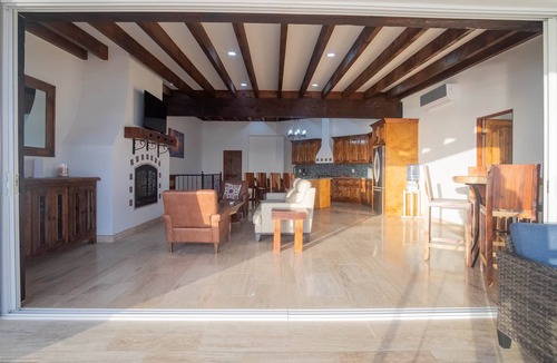 La Fonda Villa | Luxury Beachfront Villa: Ocean Views/Private Pool & Spa - 30 secs to Beach!n