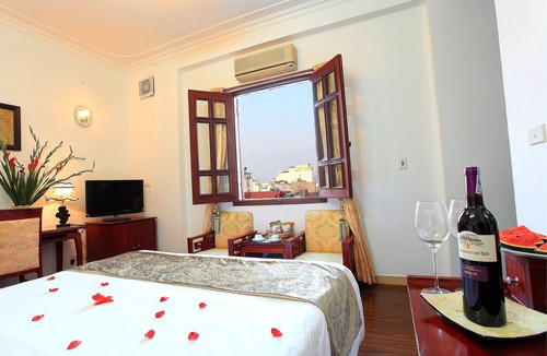 Hang Trong Hotel | Luxury Hotel