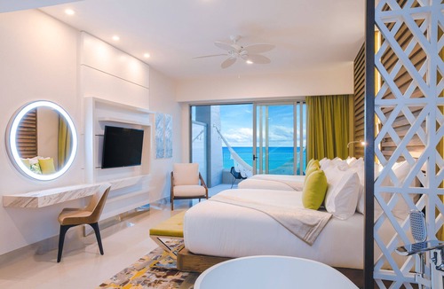 Puerto Juarez Hotel | Luxury Suites Cancun Garza Blanca