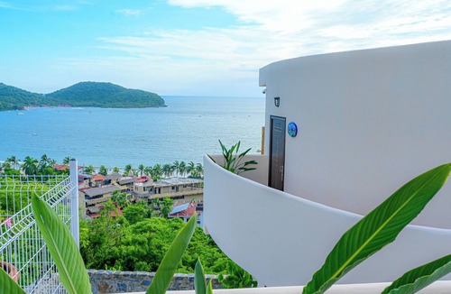 Ixtapa - Zihuatanejo Condo | Luxury villa with private pool and ocean view — steps from Playa La Ropa