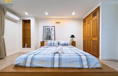 Tan Binh Apartment | LynhApartment Free Pool Near TSN Airport Spacious