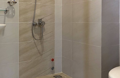 Tan Qui Dong Apartment | ☀️Lynhapartment☀️Full Flat w Spacious Balcony @D7