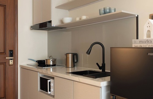 Ben Nghe Apartment | Madison Grand Studio - King Bed - Pool & Gym access