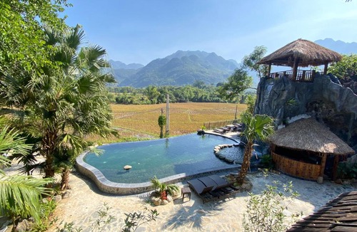 Mai Chau Hotel | Mai Chau Sunrise Village