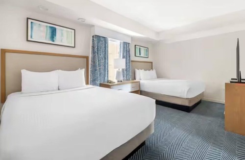 West Kissimmee Hotel | Make Every Moment of Your Trip Feel Special Here! 2 Units, Outdoor Pool!