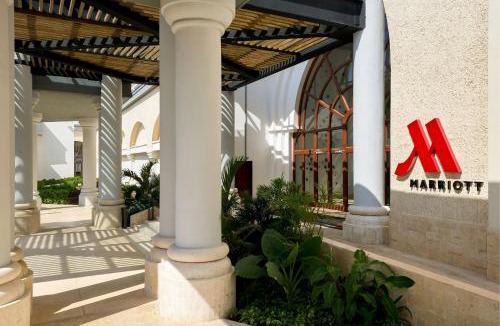 Zona Hotelera Resort | Marriott Cancun, An All-Inclusive Resort