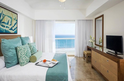 Las Brisas Resort | Mayan Palace Acapulco