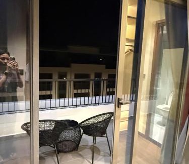 Long Beach Apartment | MeyVistaHorizon