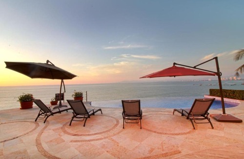 Amapas Apartment | Modern Beachfront - Casa Caballito del Mar