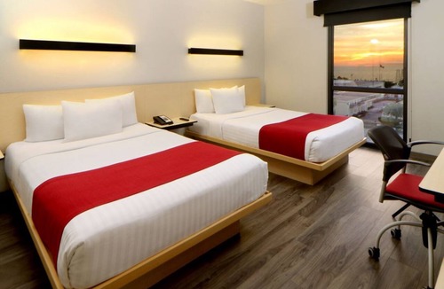 North Hotel Zone Hotel | Modern Puerto Vallarta Stay | Near Playa de Oro & Puerto Mágico