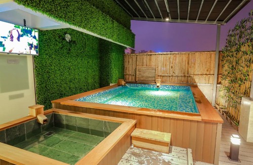 Cong Vi Hotel | Momizi Business Hotel