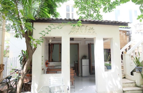 Phuoc Long House | Moon house tropical garden - Valentine