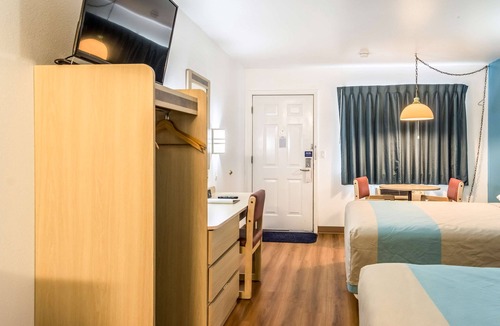Albany Hotel | Motel 6 Albany, OR