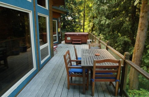 Maple Falls House | Mt. Baker Lodging – Cabin #7