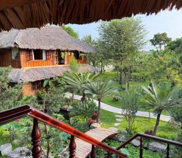 Phu My Ski Chalet | Núi Dinh Stilt House - Phú Mỹ