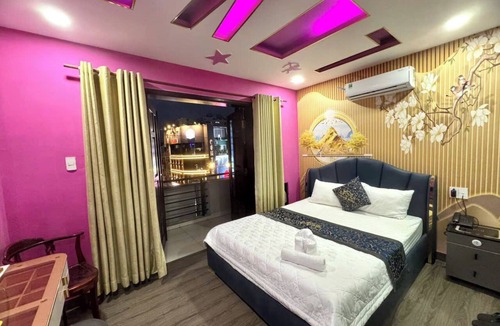 Phu Nhuan Hotel | Nam Anh Love Hotel