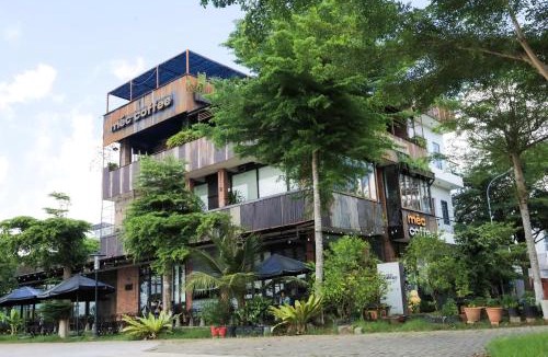 Long Xuyen House | Nina Homestay - Phòng ban công view sông