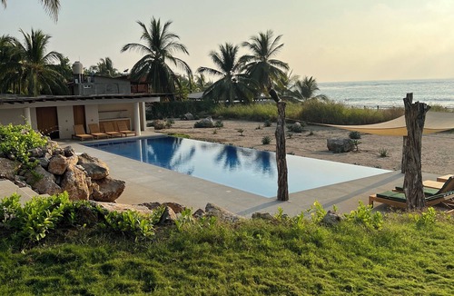 Saladita Villa | Oceanfront Casa Sonna Palma Suite- 2BDR Designer Villa in La Saladita Mexico