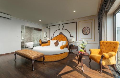 Ha Dong Hotel | ORA Hotel